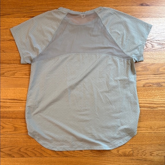 Ideology Women XL Green Mesh Workout Gym Shirt Short Sleeve - Picture 3 of 4